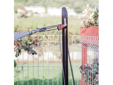 Ulisse: Stalowy Maszt do żagli Zacieniających