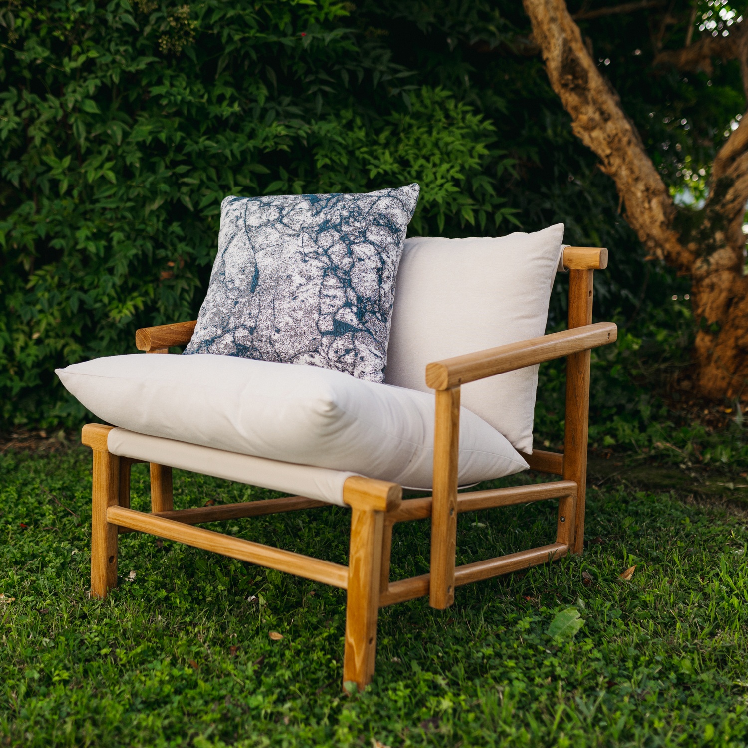 Marra: Wodoodporna poduszka do użytku zewnętrznego z miękkim wypełnieniem | Maanta Marra: Wodoodporna poduszka do użytku zewnętrznego z miękkim wypełnieniem | Maanta