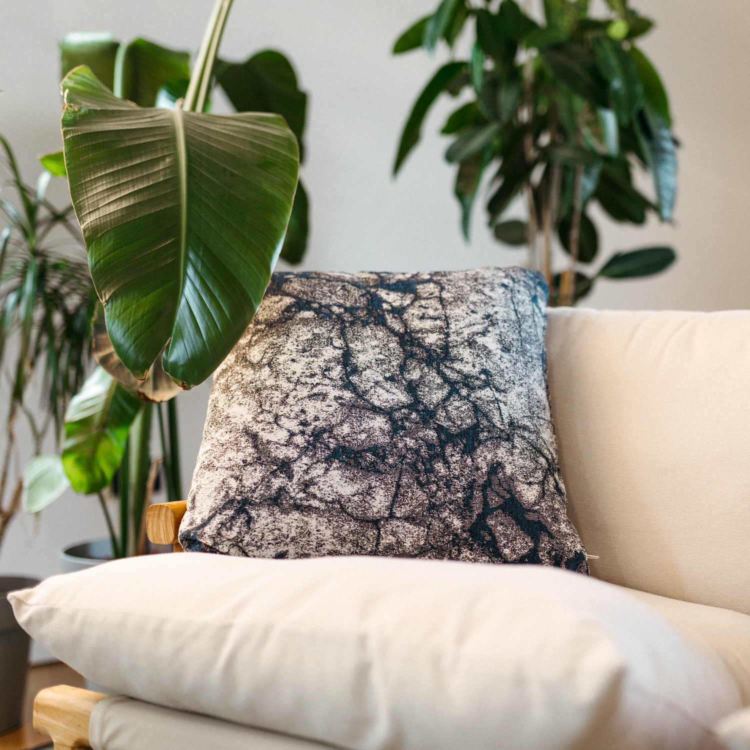 Marra: Wodoodporna poduszka do użytku zewnętrznego z miękkim wypełnieniem | Maanta Marra: Wodoodporna poduszka do użytku zewnętrznego z miękkim wypełnieniem | Maanta