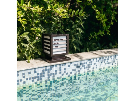 Solar QUB: Lampa Sześcienna - Odkryj Nowe Reflektory Podłogowe