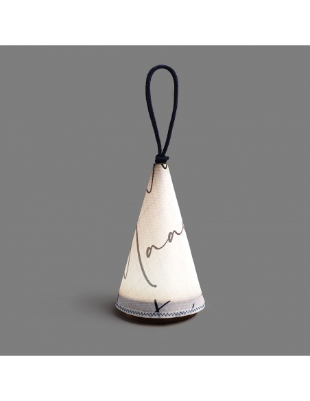 Lampa Cala: Marynistyczny Design, Regulacja Oświetlenia, 143 godzin autonomii