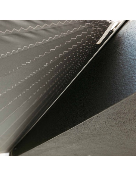 Solaria Lean Stock – Odnowiony żagiel z profilem ściennym