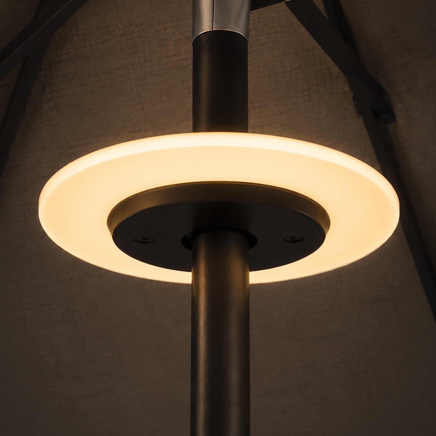 Magnetyczna lampka LED do parasola - Kompatybilna z Klika i Lybra 2