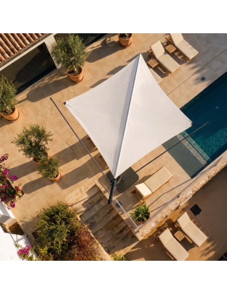 Elicro: pierwszy żaglowy parasol solarny z napędem
